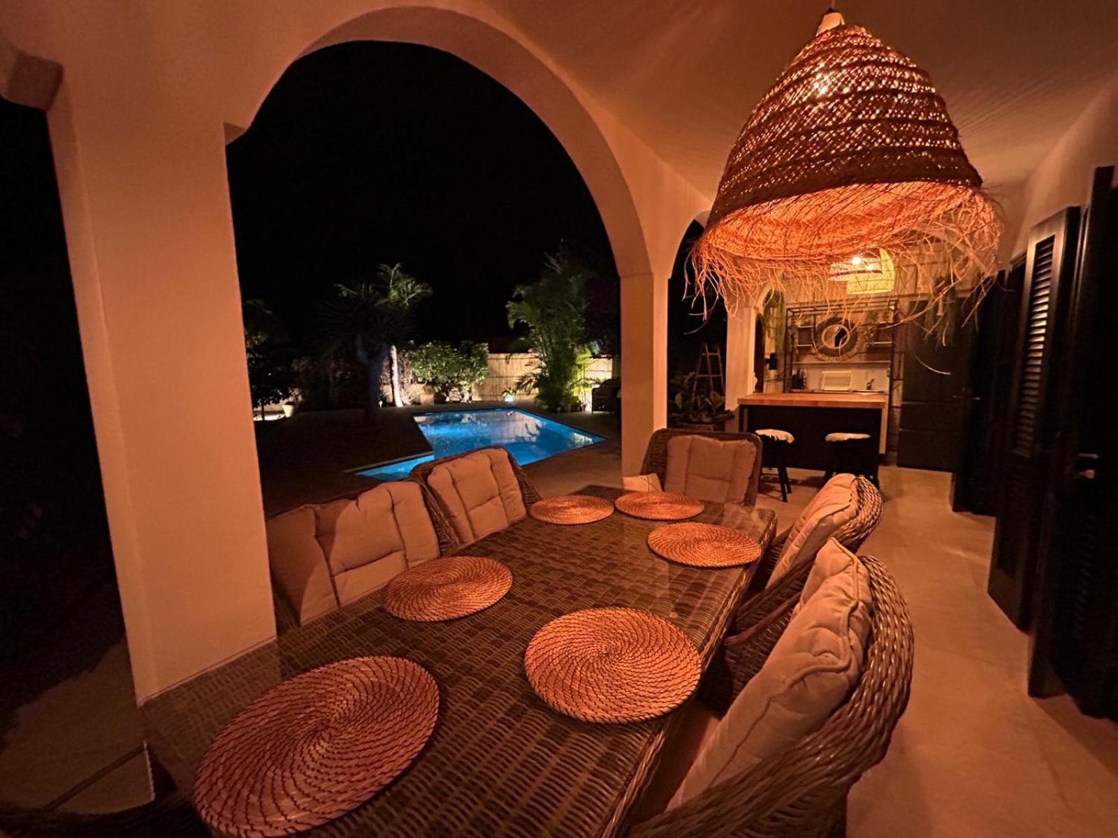 Villa Ibiza - Beautiful House With Private Pool Chayofa Bagian luar foto