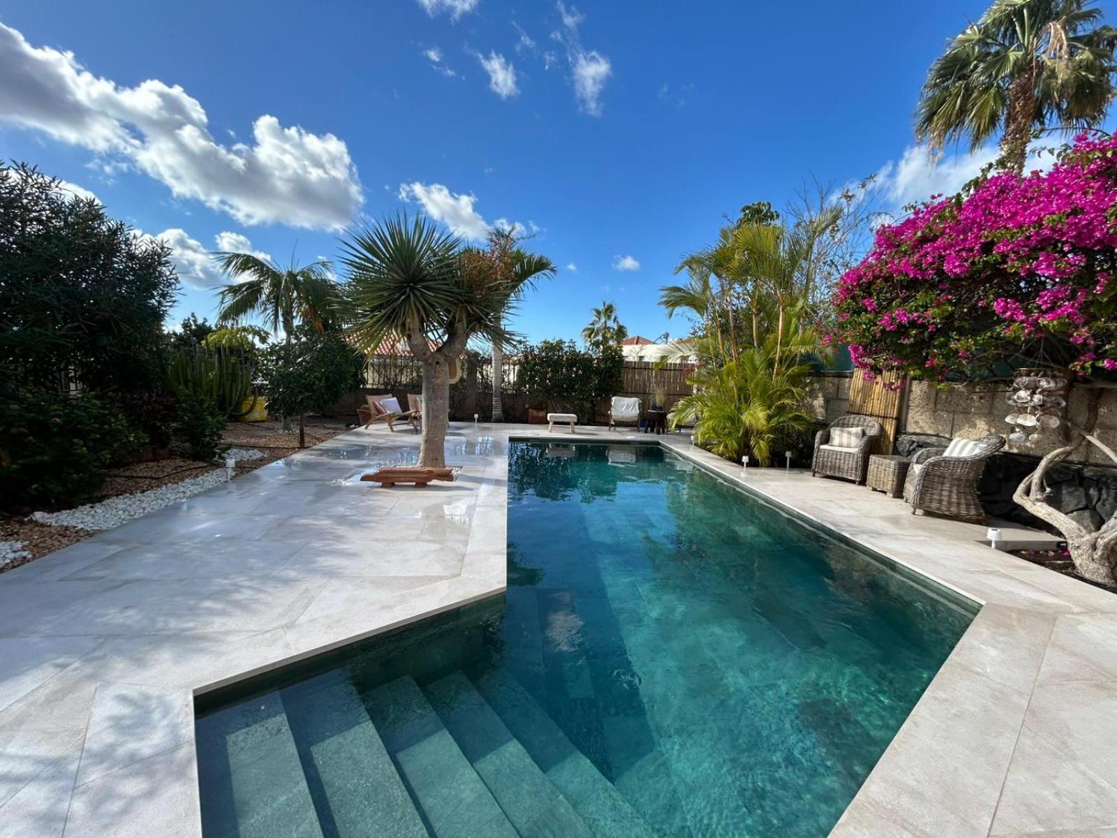 Villa Ibiza - Beautiful House With Private Pool Chayofa Bagian luar foto