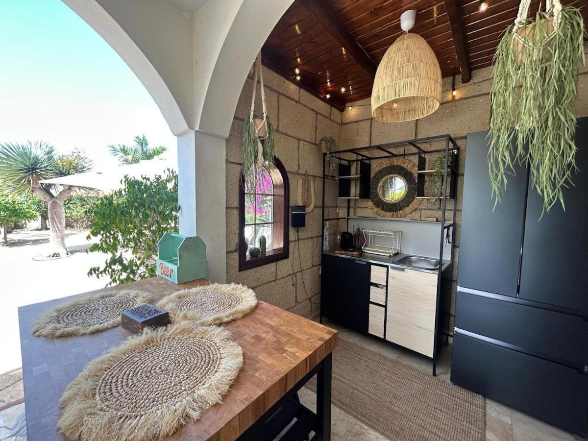 Villa Ibiza - Beautiful House With Private Pool Chayofa Bagian luar foto